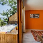 Bed & Breakfast Manzara Bungalow Fethiye